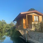 Апартаменты Three Palms