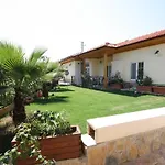 Apartment Three Palms