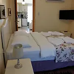 Three Palms Апартаменты