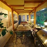 Апартаменты Three Palms *