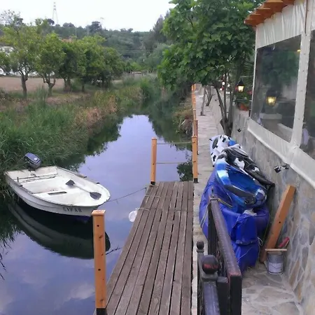 Three Palms Апартаменты *