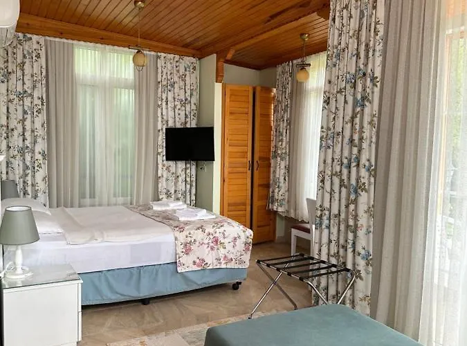 Апартаменты Three Palms *