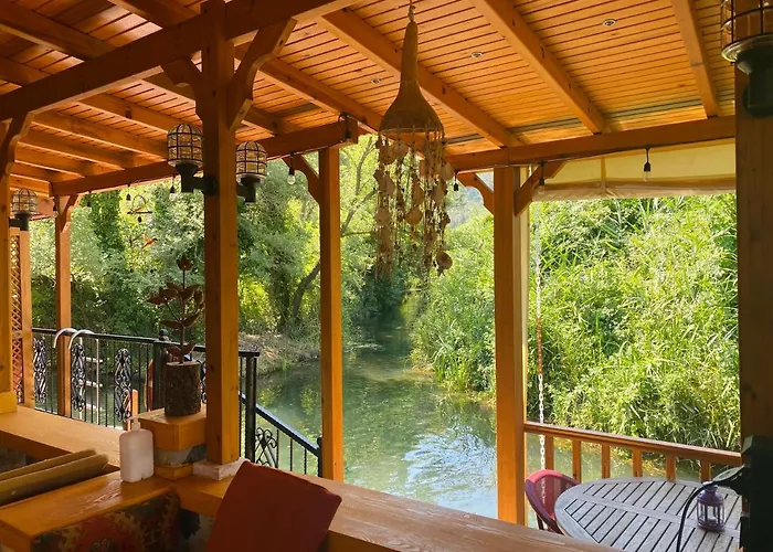 Апартаменты Three Palms *