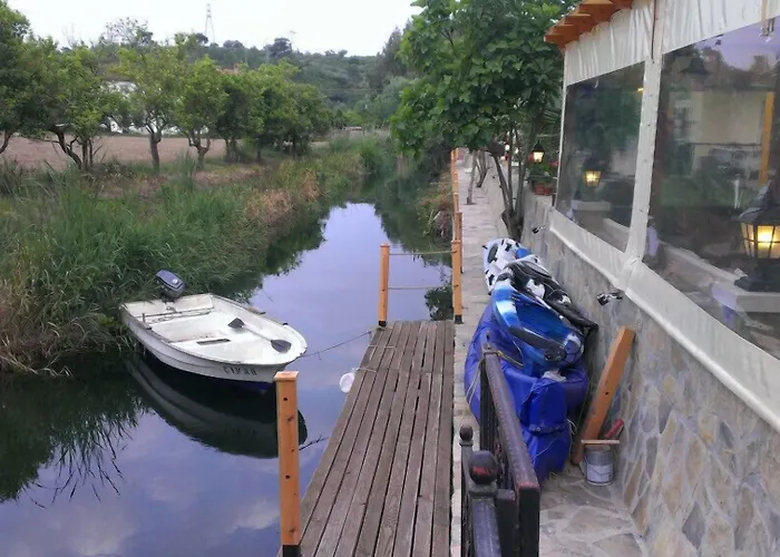 Three Palms Апартаменты *