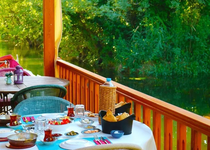 Three Palms Апартаменты Акьяка