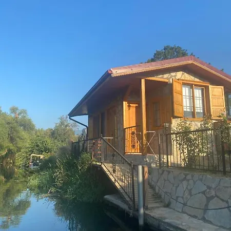 Apartment Three Palms